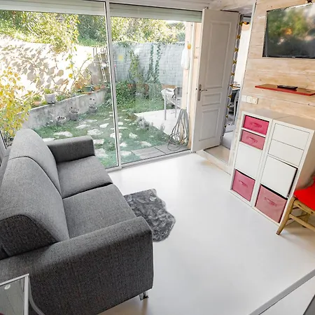 شقة Private Garden Hideaway By The Sea *